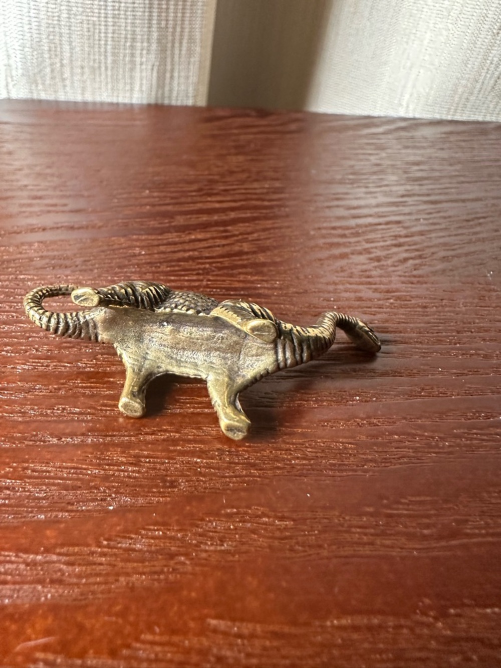 Brass-Colored Brachiosaurus Reptile Figurine - Vintage Style - Picture 4 of 14